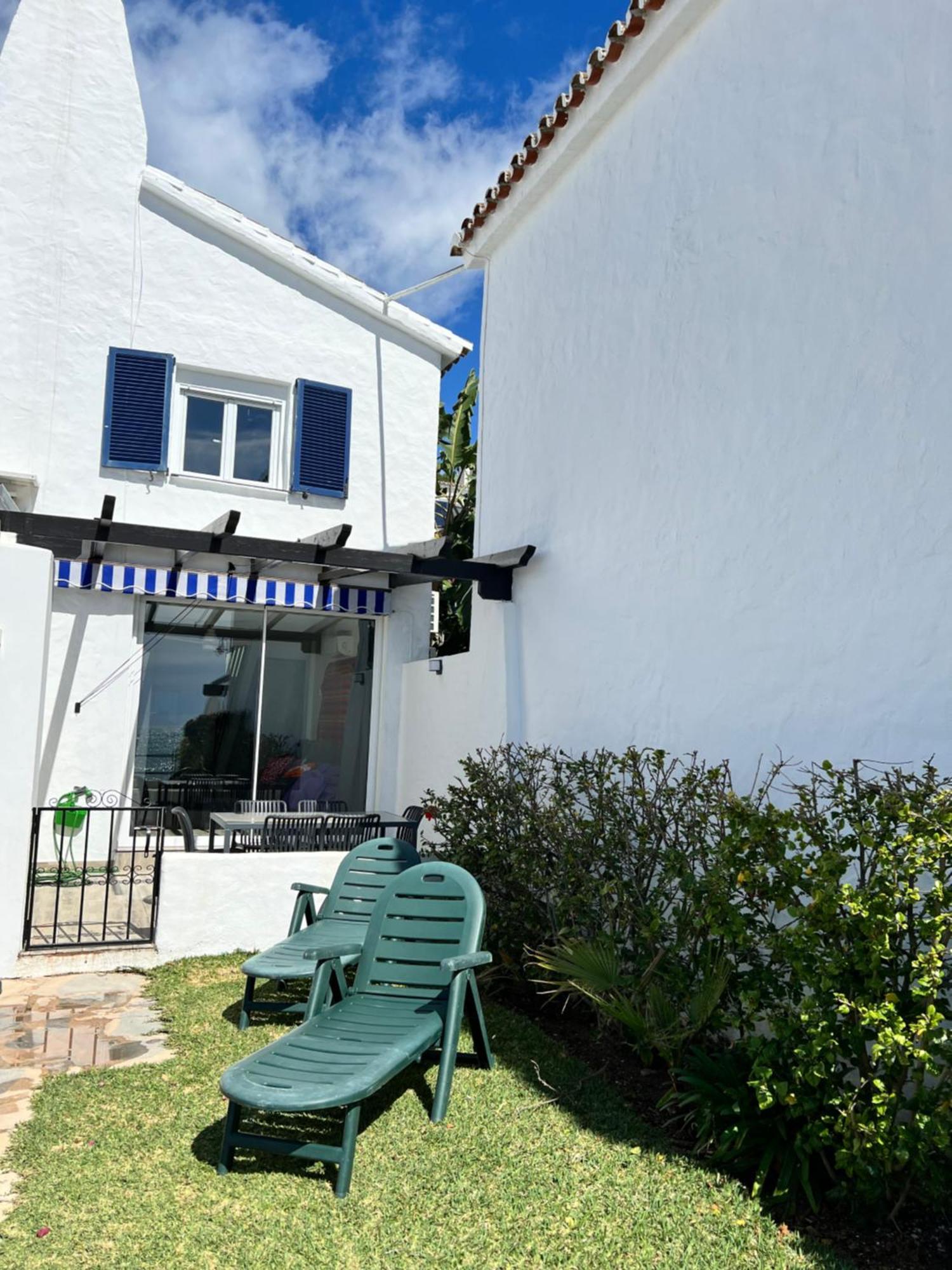 Newly Renovated 2 Bedroom Beachfront House Sitio de Calahonda Exteriér fotografie